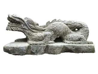 Luck dragon on base, 70 cm L | Natural stone (Basanite), stonemasonry 