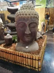Buddha-Maske, halber Kopf, 100cm Höhe 100 cm