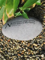 SALE – Spruchstein, Gartenpoesie, Größe L 