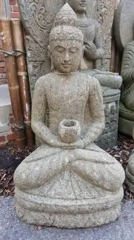 Sitzender Buddha "mit Gefäß", indisch, in verschiedenen Größen, 