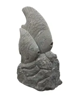 2 Fische auf Sockel, 120cm Höhe, Naturstein (Basanit) 