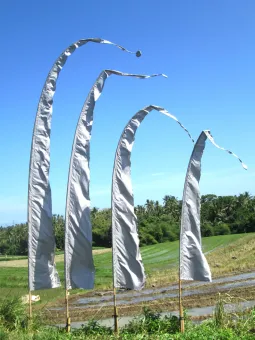 Bali Flag, satin, cream 3 meters 