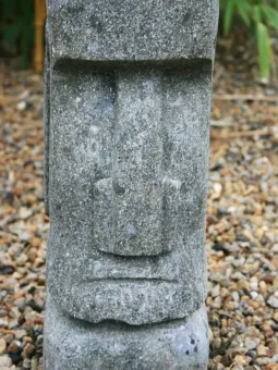 Tiki head, approx. 75 cm, basanite 