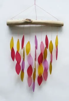 Glaswindspiel Wasserfall, feuerfarben, Treibholz & Recyclingglas, 30x5x56 cm. Natürlich 