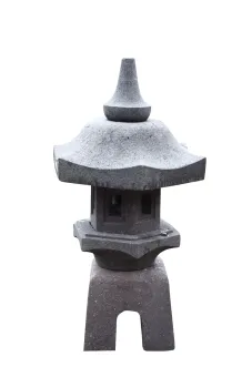 Japanische Steinlaterne, Lavastein, mehrere Teile. Japanische Gartenlaterne, Modell "Yukimi Gata", 65 cm Höhe, Naturstein (Andesit). Naturstein, grau 