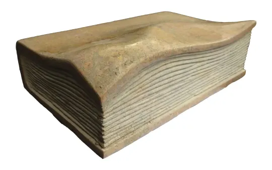 SALE – Buch aus Marmor, rötlich 