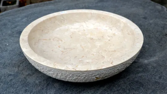 marble bowl - slide. 45 cm - outside slightly embossed 