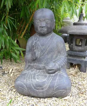 SALE - Sitting monk in cast stone, ca. 60 cm H 