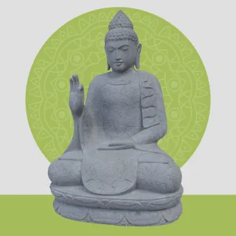 Sitzender Buddha mit floraler Schnitzerei - Abhaya-Stellung. Etwa 68cm Länge, 42cm Breite, 100cm Höhe. Naturstein (Flussstein), Steinmetzarbeiten 